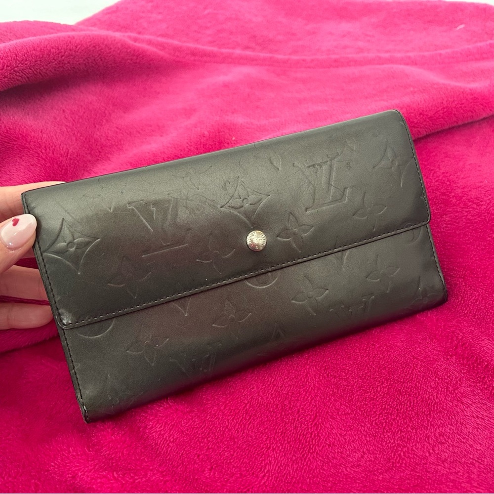 LV VERNIS Wallet